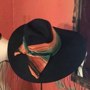 Black felted hat